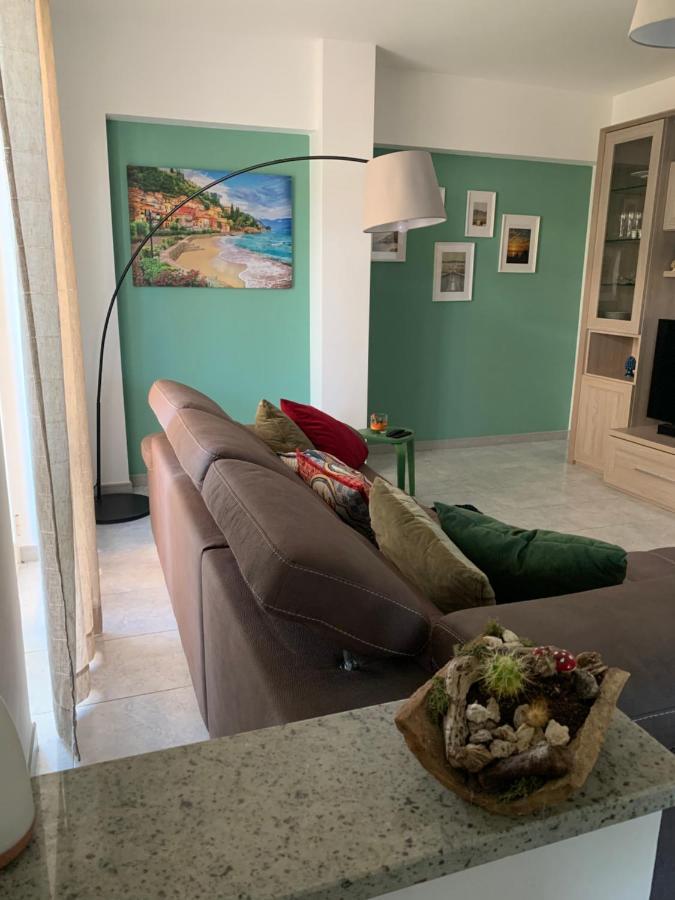 فيلا Torrevarata Vacanze سانتا تيريزا دي ريفا المظهر الخارجي الصورة