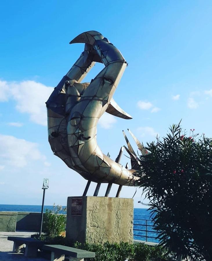 فيلا Torrevarata Vacanze سانتا تيريزا دي ريفا المظهر الخارجي الصورة